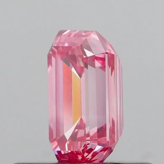 0.55ct Emerald Lab Grown Diamond (Colour Fancy Vivid Pink, Clarity VS2, IGI Certified)