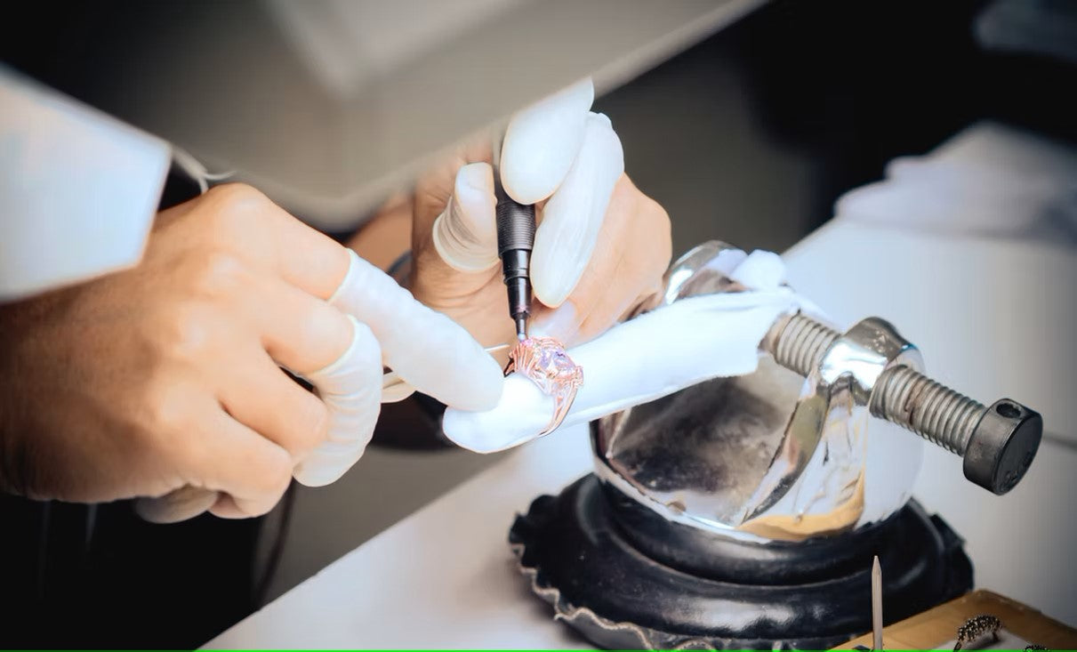 Handcrafted_Jewellery_Reflecting_Your_Unique_Story