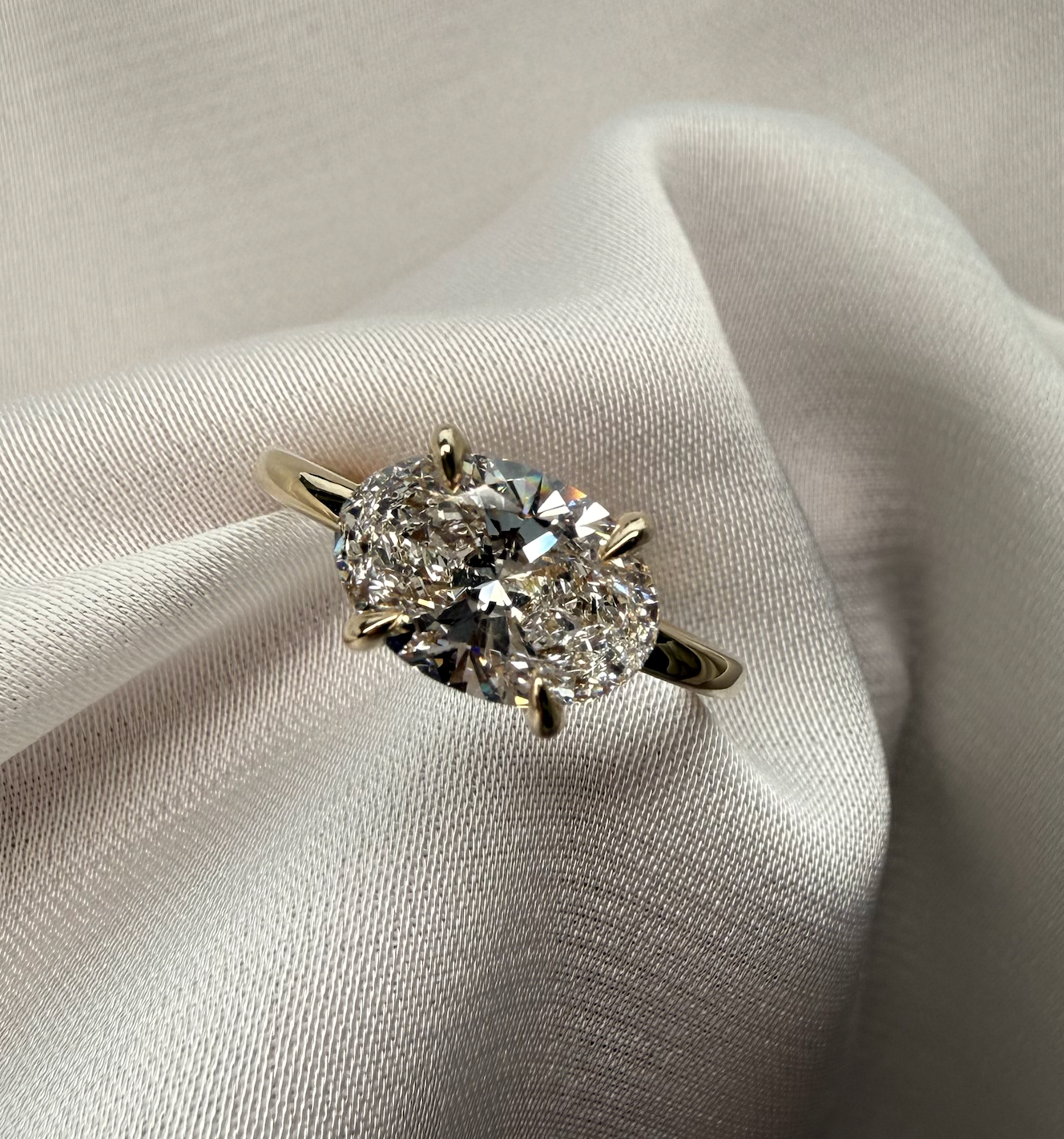 Luna Oval East-West Lab Diamond Engagement Ring 2.03ct D VVS2 14k Yellow Gold