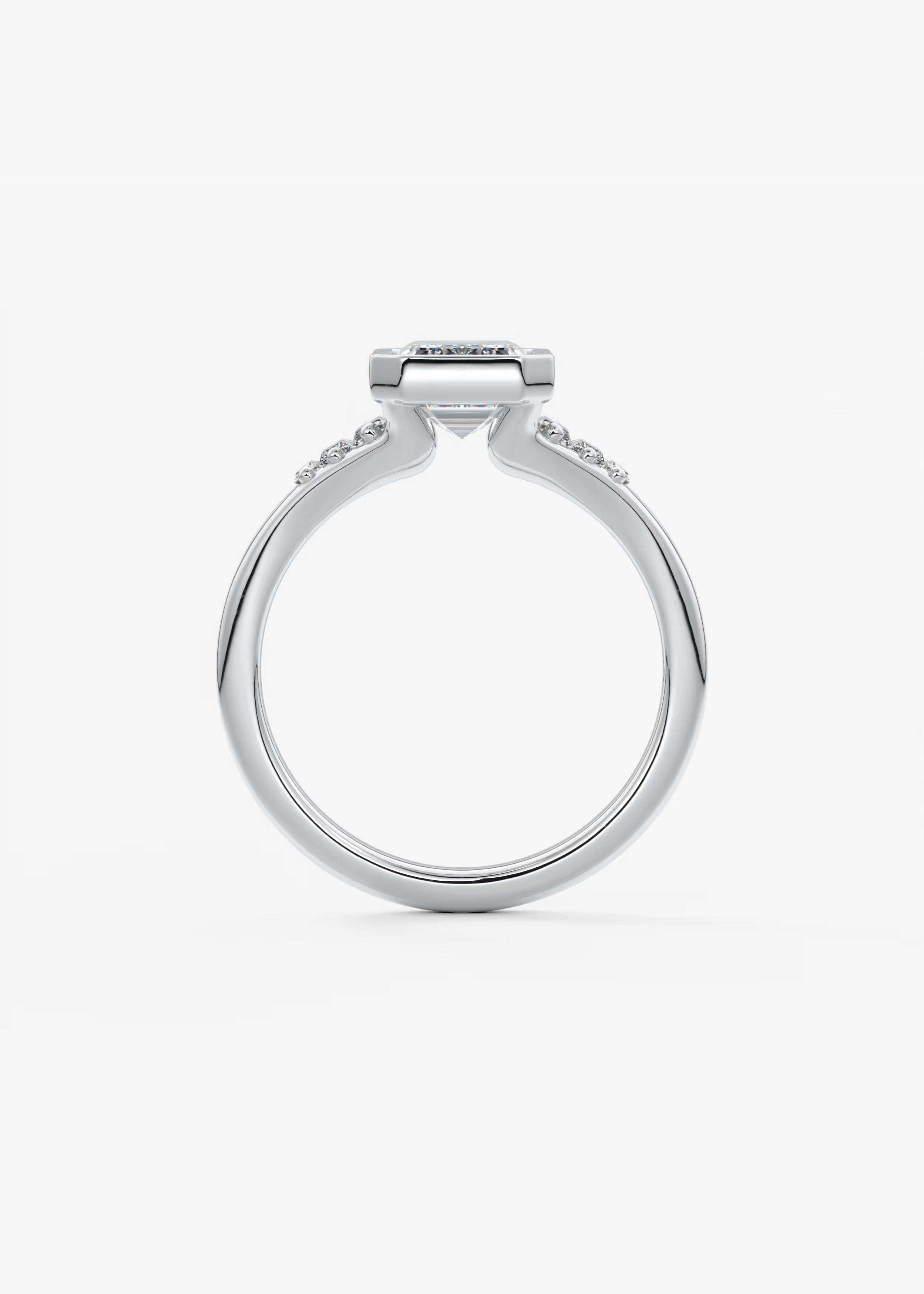 Véda Emerald Heirloom – Seven-Stone Graduated Baguette Ring