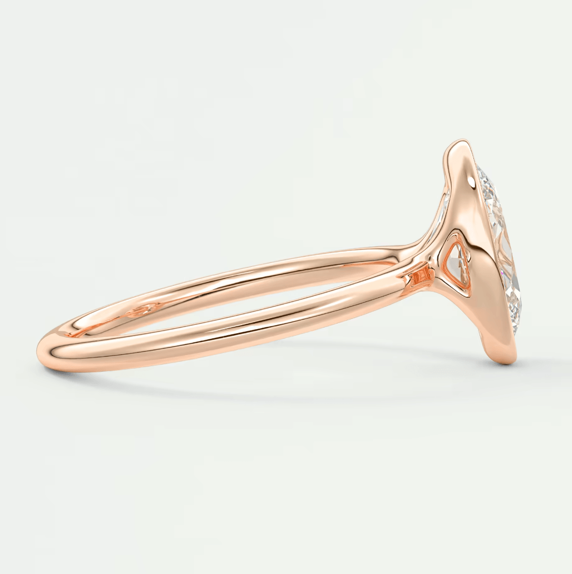 Véda Oval Bezel Ring – Lab Diamond or Moissanite