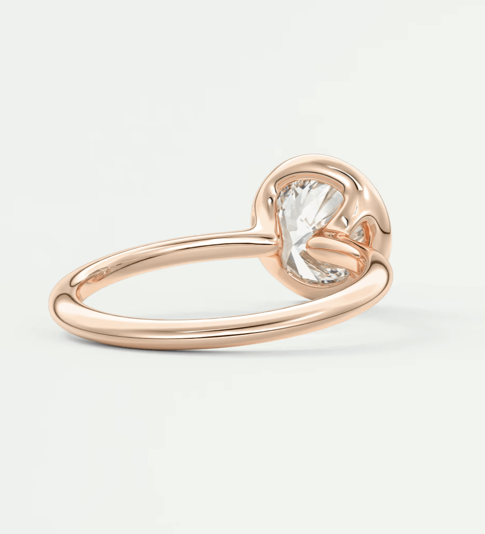 Véda Round Bezel Ring – Lab Diamond or Moissanite