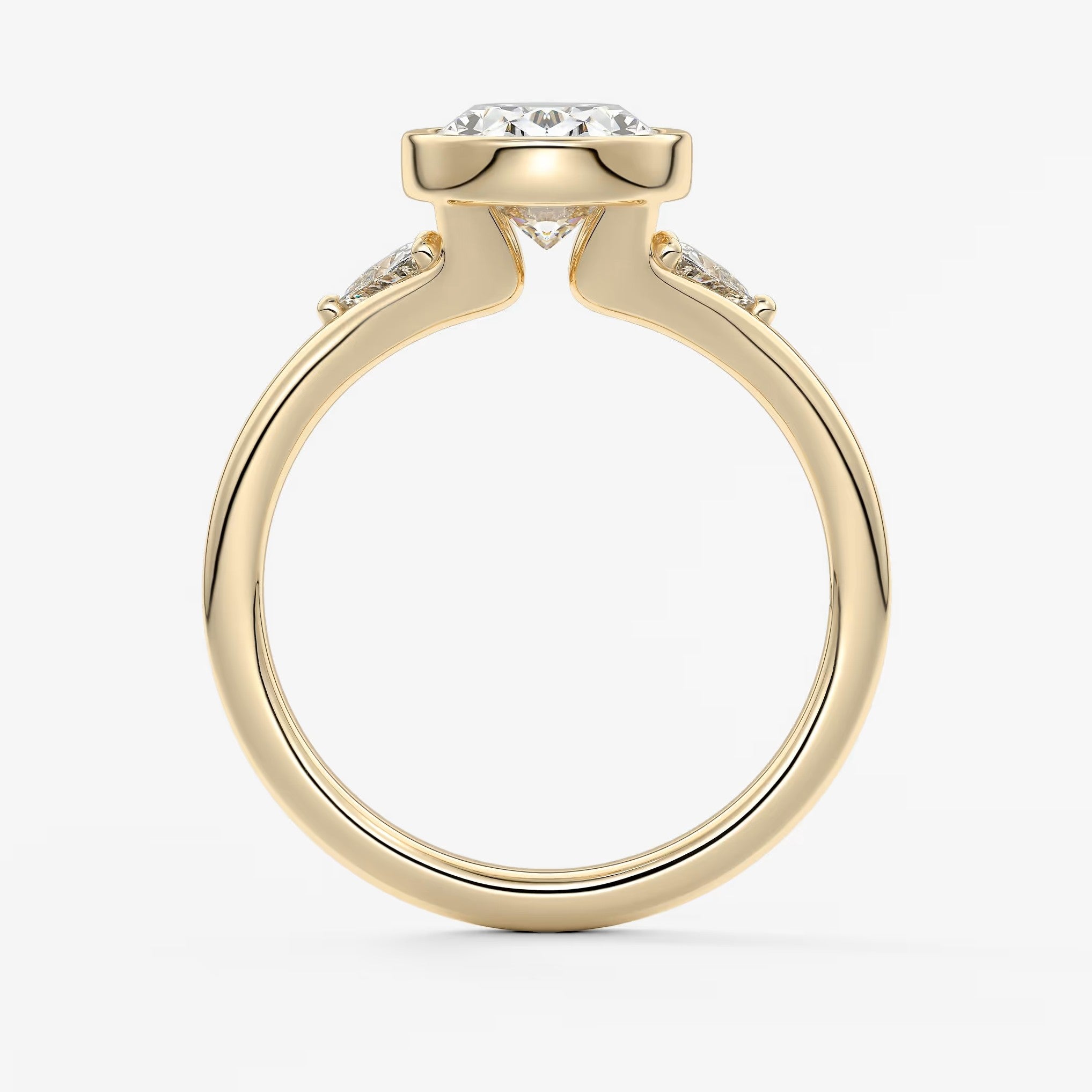 Véda trilogy – oval with trillion side stones