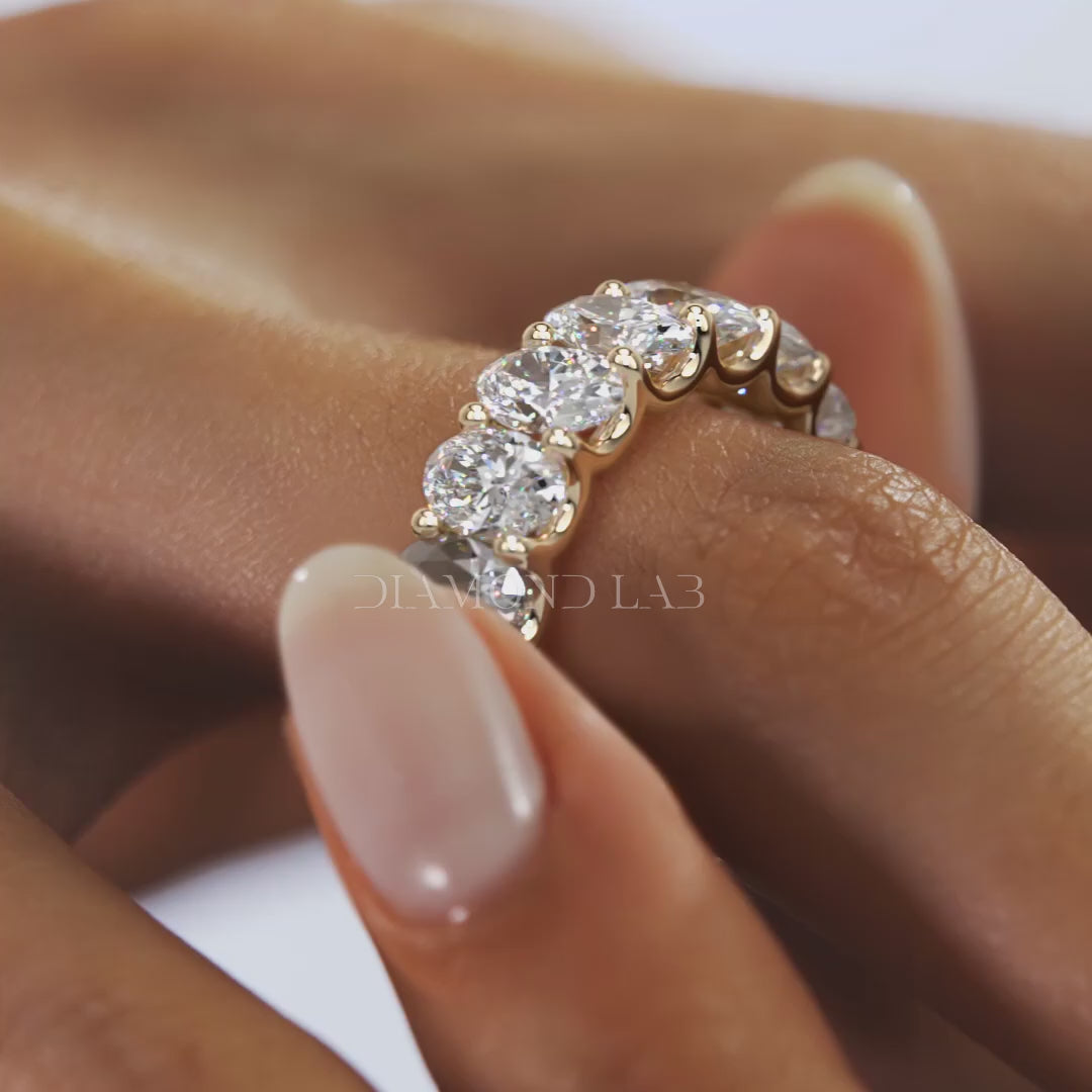 Aurelia Oval Eternity Band 6.3mm – Lab-Grown or Natural Diamonds