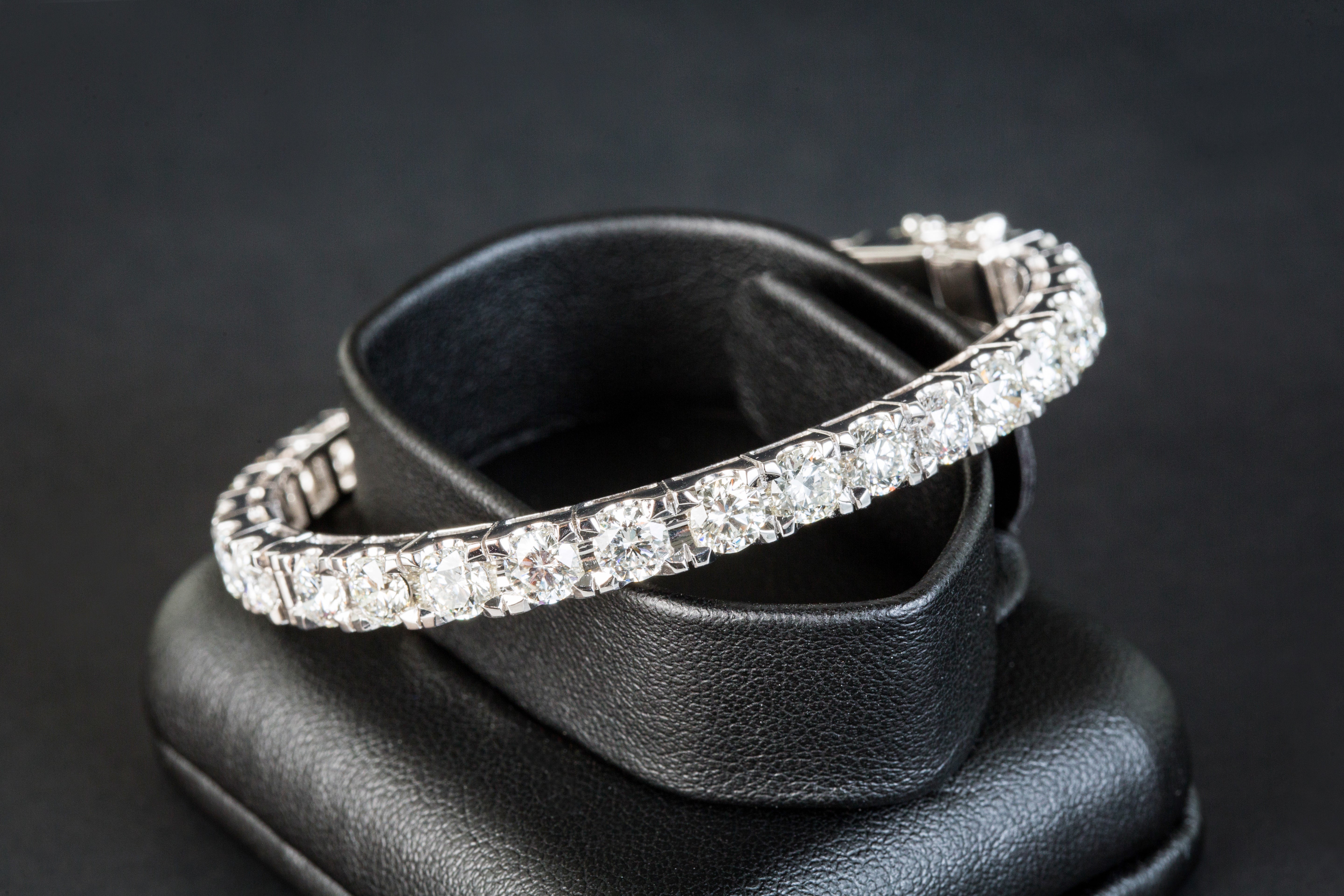 Are Wedding Rings Still Important Today? A Look at Modern Traditions
