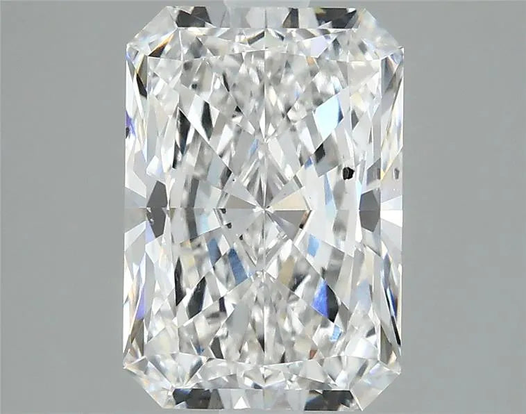 2.87ct Radiant Lab Grown Diamond (Colour F, Clarity SI1, IGI Certified)
