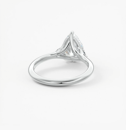Cassia – pear trilogy with pear side stones