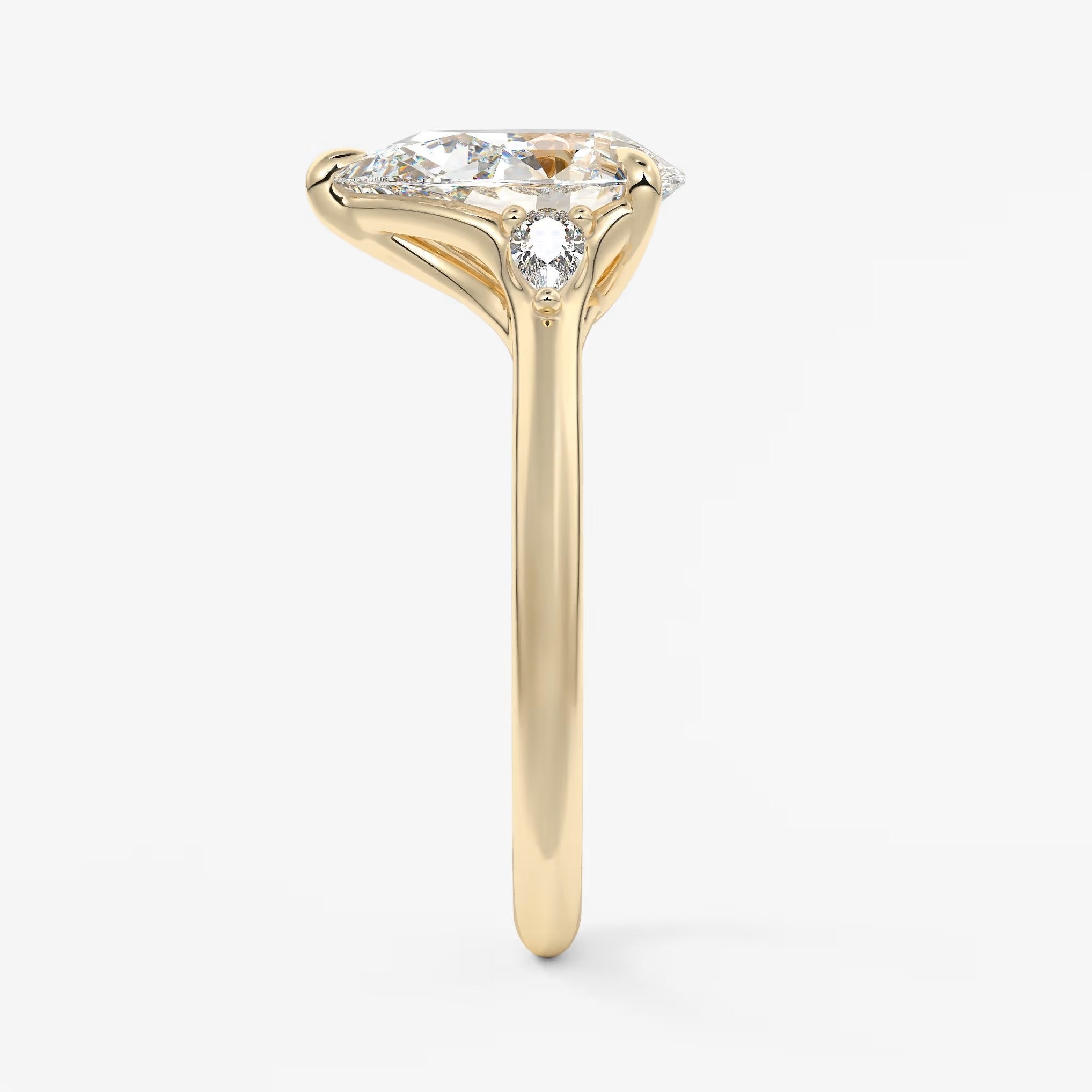 Cassia – pear trilogy with pear side stones