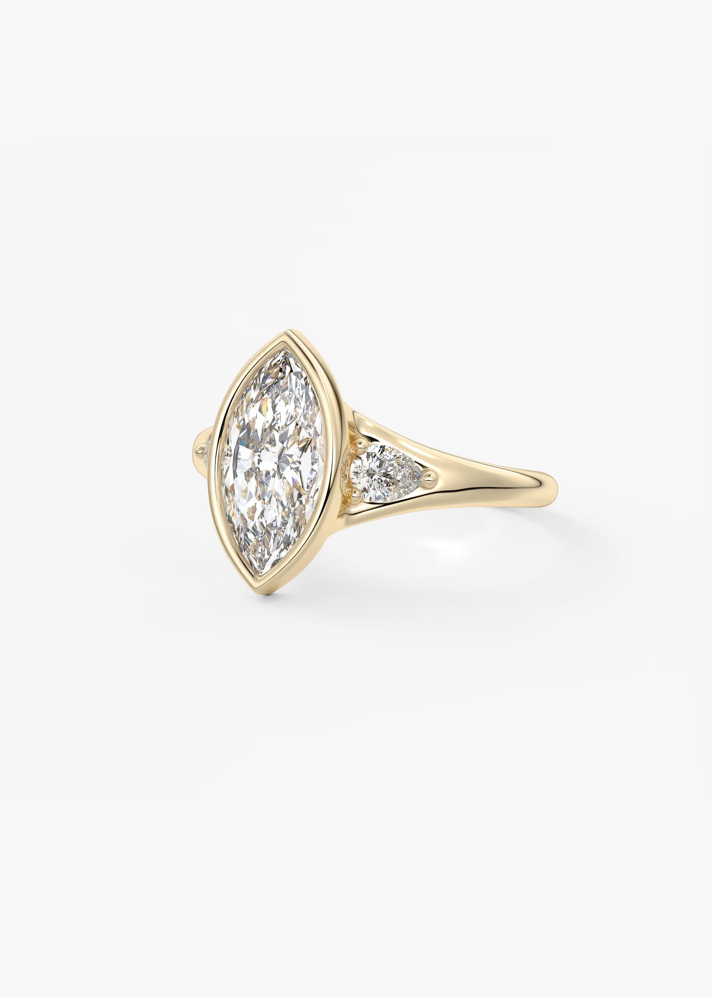 Véda Trilogy – Marquise with Pear Side Stones