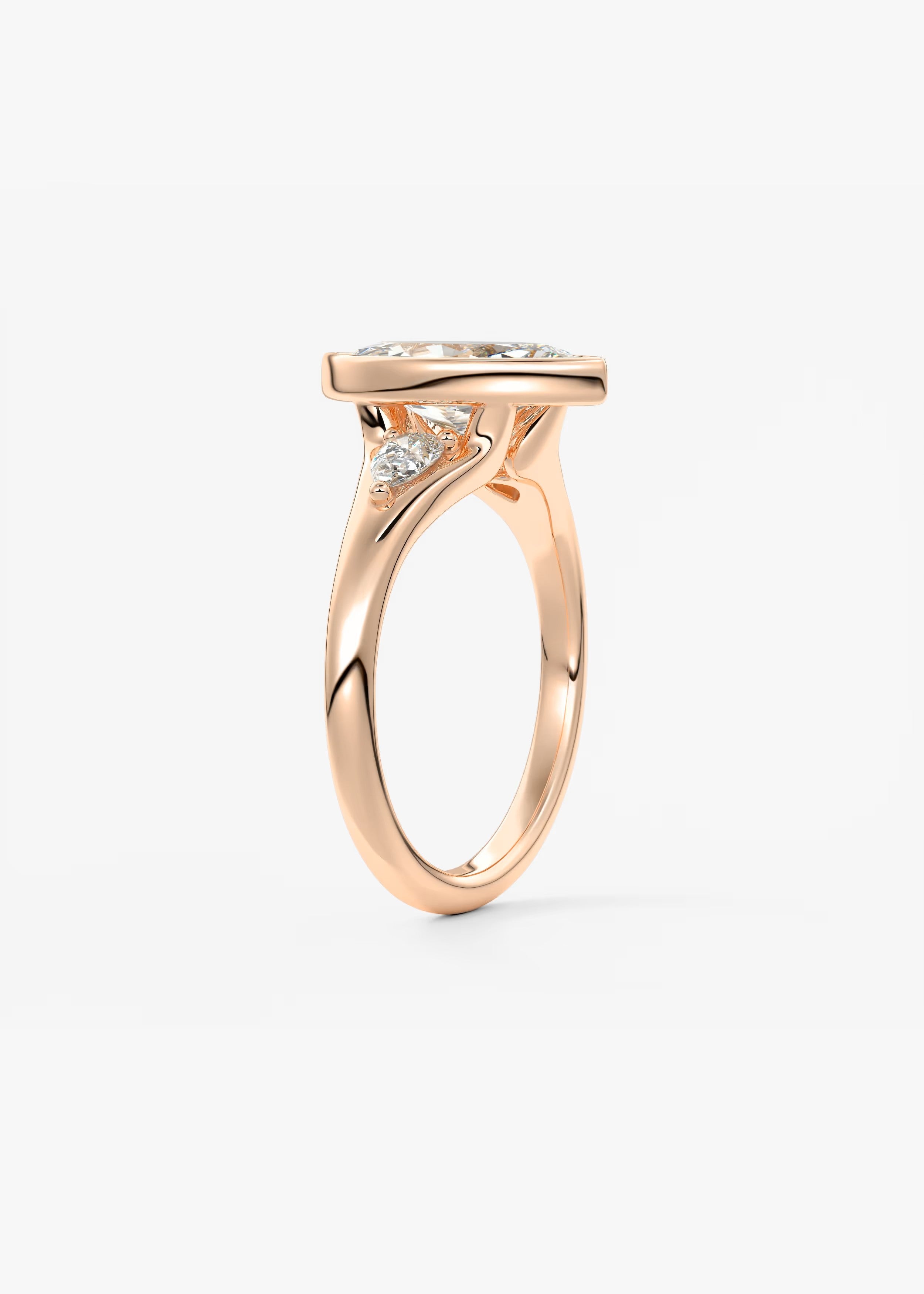 Véda Trilogy – Marquise with Pear Side Stones