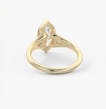 Véda trilogy – marquise with pear side stones