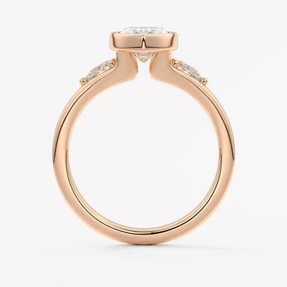 Véda trilogy – marquise with pear side stones