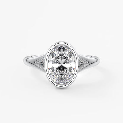 Véda trilogy – oval with trillion side stones