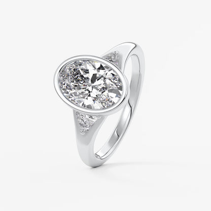 Véda trilogy – oval with trillion side stones