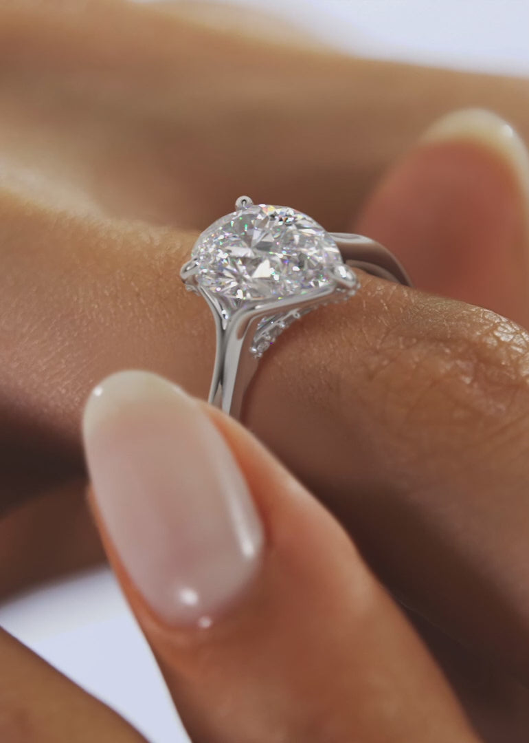 Cassia – Pear Solitaire with Hidden Pavé