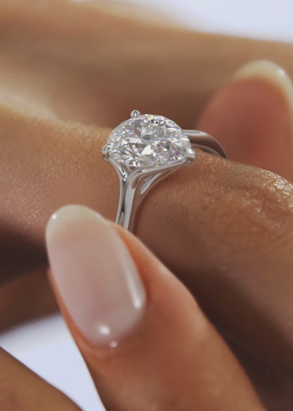 Cassia – Pear Solitaire with Triple-Claw Prongs