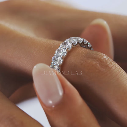 Aurelia Oval Eternity Band 4mm – Lab-Grown or Natural Diamonds