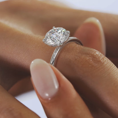 Celestia Deluxe – Two-Tone Round Brilliant Engagement Ring