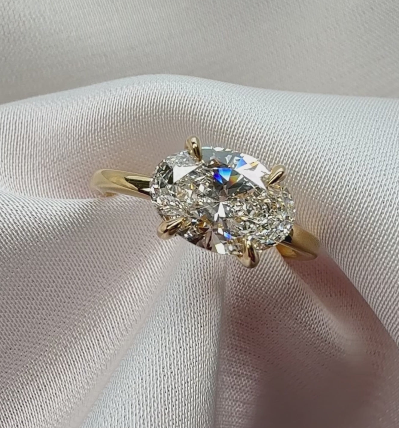 Luna Oval East-West Lab Diamond Engagement Ring 2.03ct D VVS2 14k Yellow Gold
