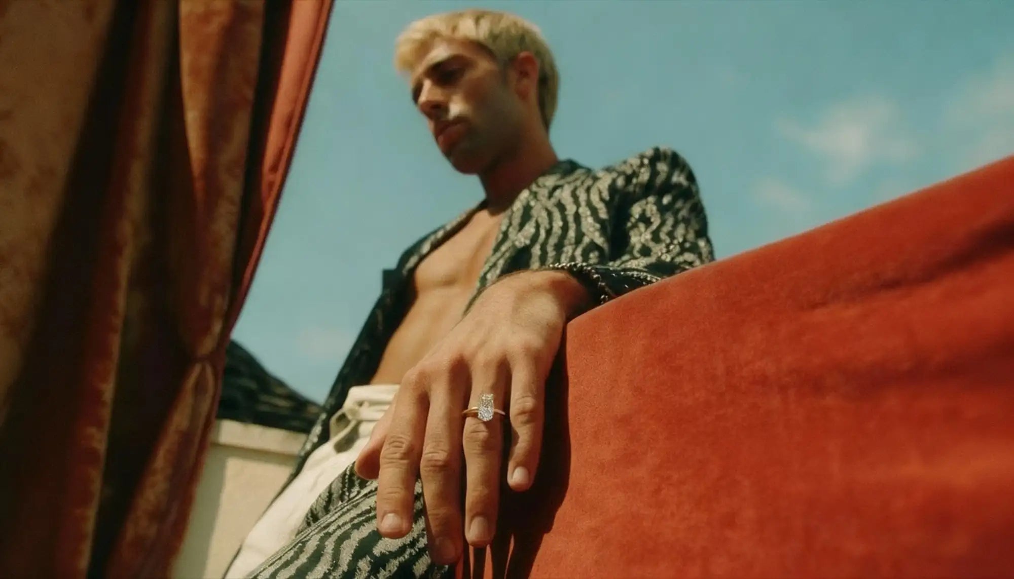 men_s_engagement_ring