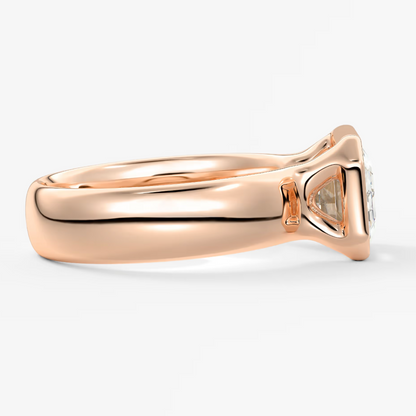 Custom made véda grande east-west emerald bezel ring | wide band | diamond lab