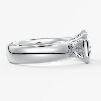 Custom made véda grande east-west emerald bezel ring | wide band | diamond lab